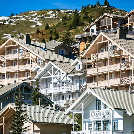 Apartment Le Chateau De Crans - Maeva - 4 Personnes - Confort Mae-4490